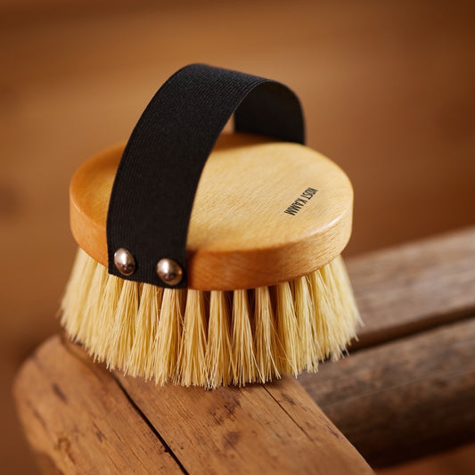 Massage brush, round, beech, long vegan sisal bristles, d=10cm
