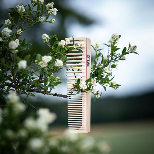 Hair comb, wood, medium-fine, 16cm
