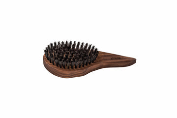 Haarpflegebürste, Tropfenform, Nussbaum, harte Wildschweinborste, 9-reihig, 18cm