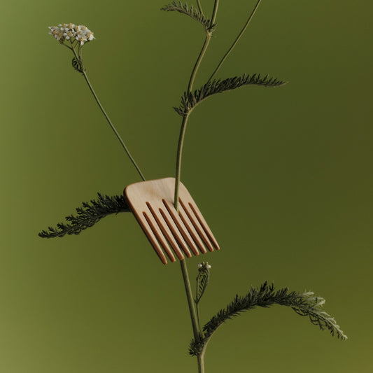 Steckkamm, klein, verschiedene Naturhölzer, ca. 5cm